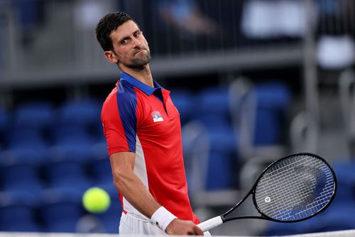 Novak Djokovic (34 de ani, 1 ATP) a fost învins de Pablo Carreno-Busta (30 de ani, 11 ATP) în meciul pentru bronz de la Jocurile Olimpice, scor 4-6, 7-6(6), 3-6.  Sârbul s-a retras ulterior din finala mică a probei de dublu mixt.