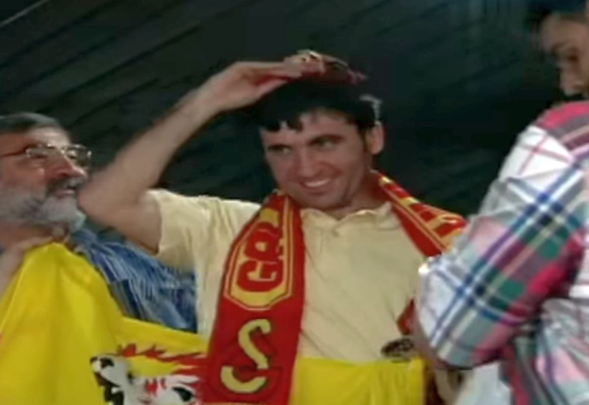 Imagini memorabile » 25 de ani de când „Regele” Hagi semna cu Galatasaray! Turcii au marcat momentul cu un video special