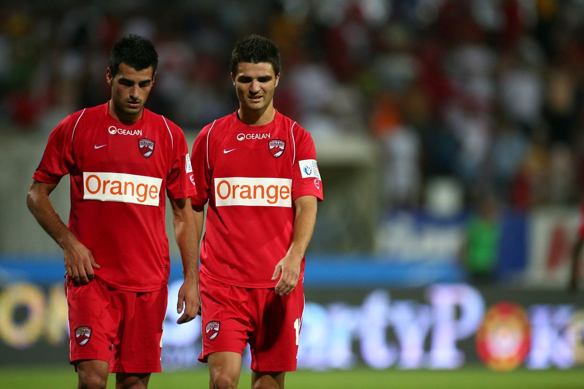 Fostul fotbalist al lui Dinamo dezvăluie că era să moară de la o operație de ligamente: „Doctorul m-a întrebat în lacrimi «Tu cum mai trăiești?»” + Ce i-au găsit spaniolii în picior