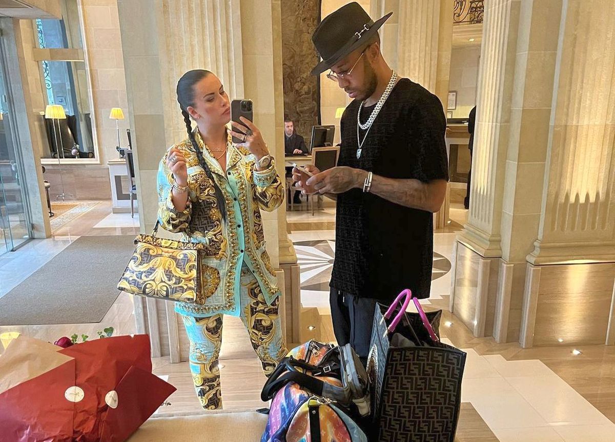 Soția unei vedete de la Barcelona, ținută de mii de euro » Cum a apărut pe Instagram