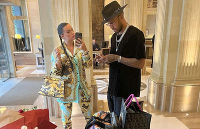 Soția unei vedete de la Barcelona, ținută de mii de euro » Cum a apărut pe Instagram