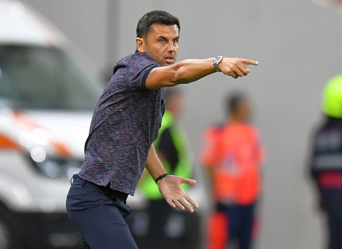 Lovitură pentru FCU Craiova! Un fotbalist de bază s-a rupt și va lipsi o perioadă îndelungată: „Însănătoșire grabnică!”