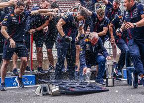 Încă un trofeu spart + discuțiile dintre Max Verstappen și inginer » „Singura problemă e că 200 de milioane de oameni le pot auzi!”