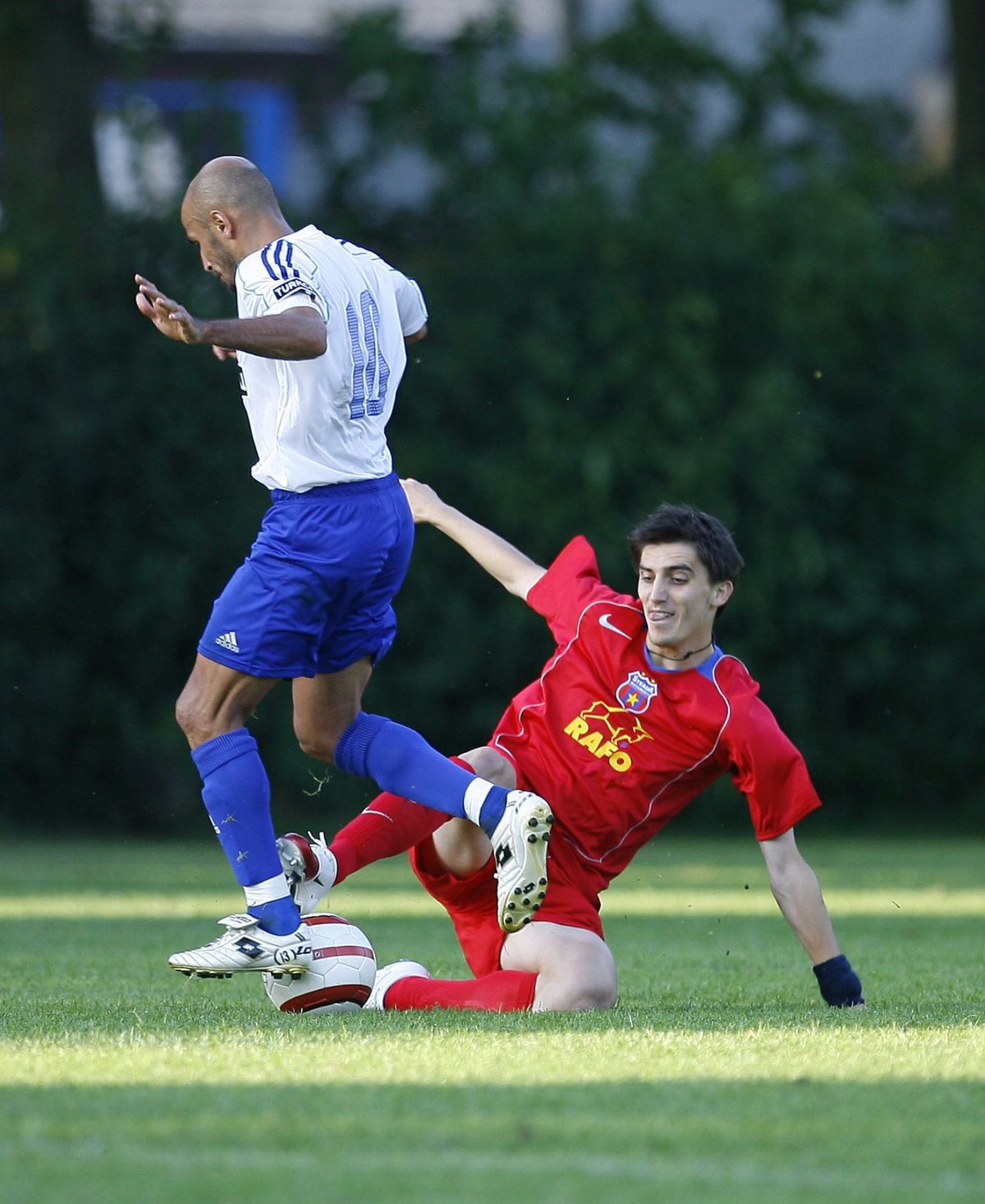 Fost fotbalist la FCSB, acum descarcerator SMURD » Poveste dramatică de la un accident la care a intervenit: „Avea o fractură deschisă de femur”