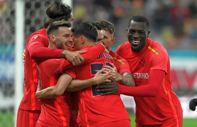 Becali susține că e asaltat de oferte: a refuzat 4 milioane de euro pentru doi jucători + Cât cere pe Edjouma