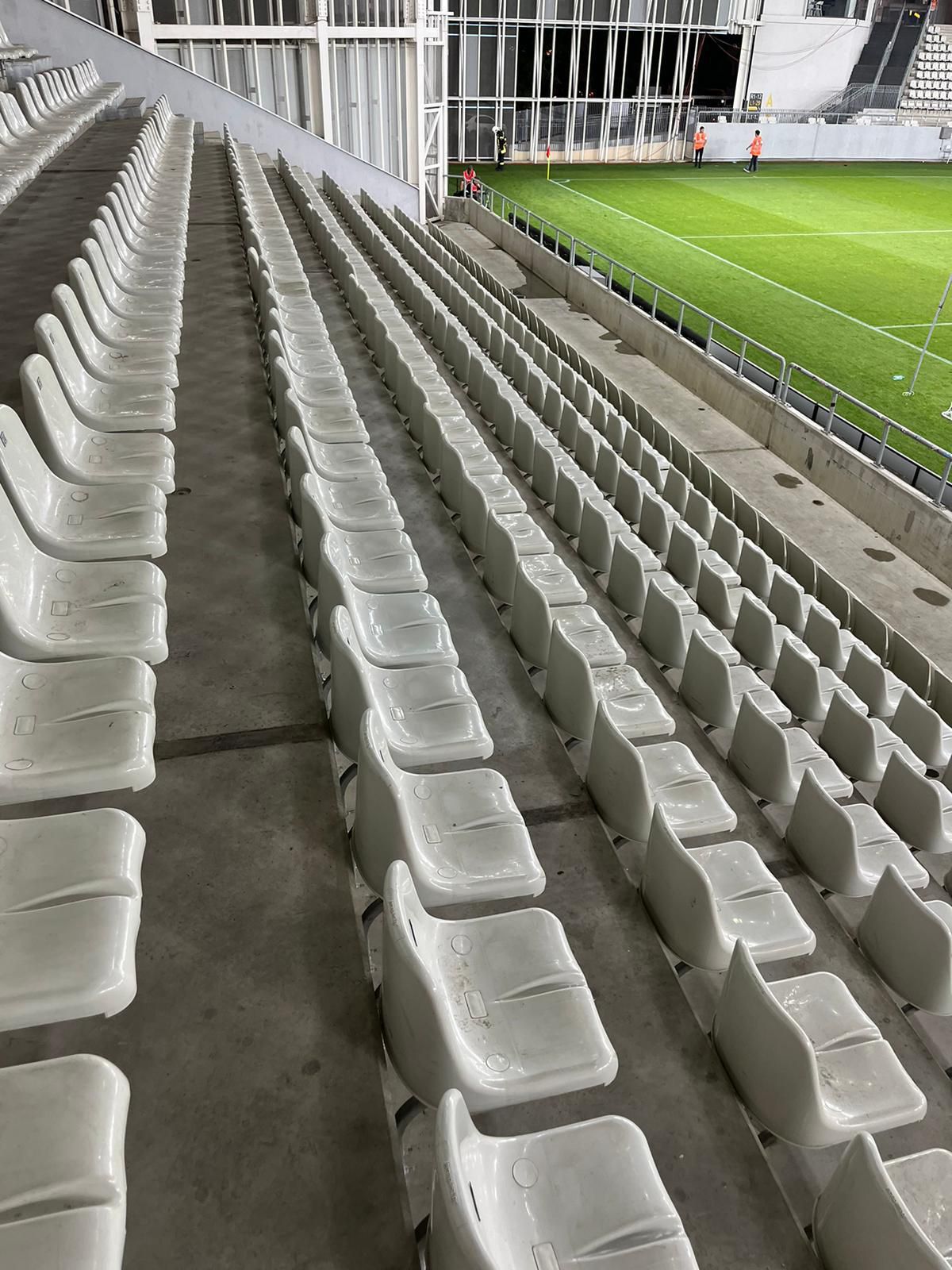 Lecție de bun simț » Cum arăta sectorul fanilor oaspeți după Dinamo - Sepsi