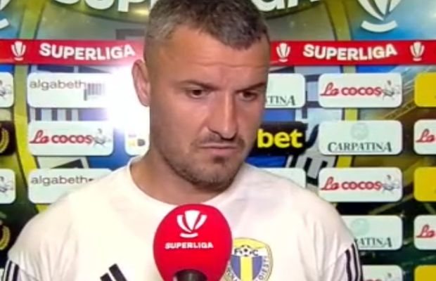 „Dacă încurc, îmi văd de treaba mea! Nu am venit să fiu primul schimbat” » Constantin Budescu, nervos după ce a fost schimbat de Pârvu