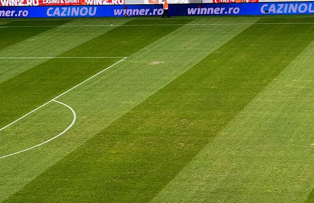 Se simt urmele folosirii » Cum arată gazonul pe „Arcul de Triumf”