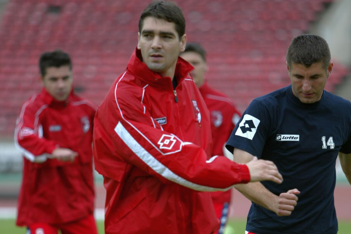 Premieră la Dinamo - Sepsi » Ce au în comun Burcă și Liviu Ciobotariu + imagini tari de acum două decenii