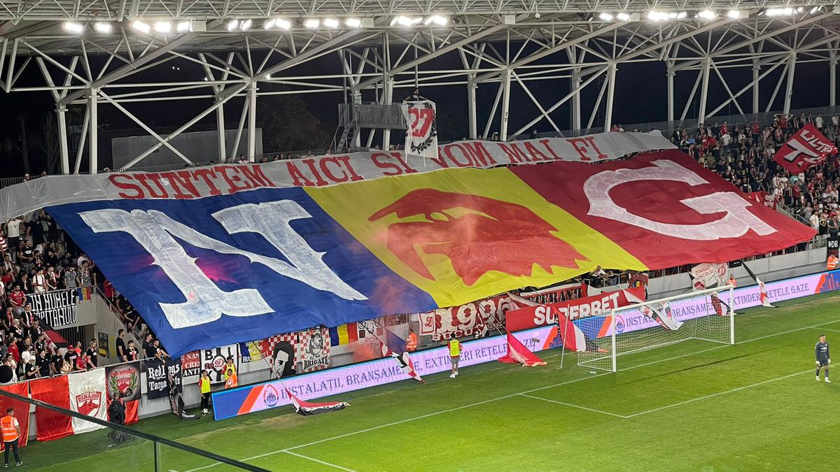 „Suntem aici și vom mai fi” » Scenografie spectaculoasă în Dinamo - Sepsi