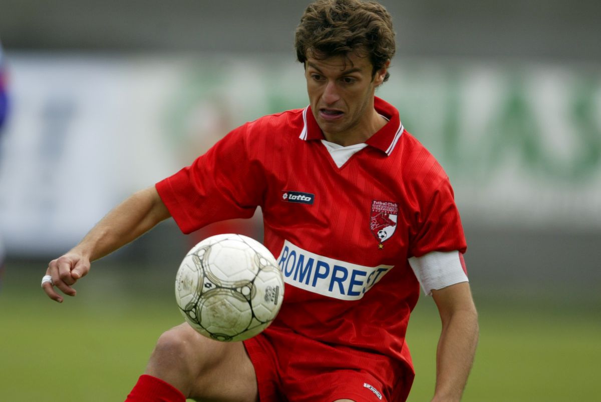 Premieră la Dinamo - Sepsi » Ce au în comun Burcă și Liviu Ciobotariu + imagini tari de acum două decenii