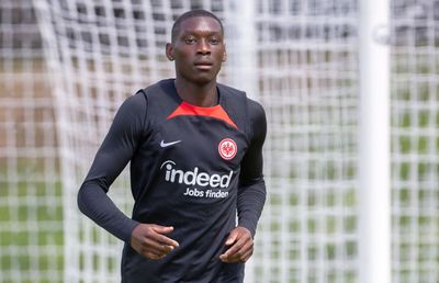 Kolo Muani este din nou „în cărți” la PSG » Eintracht cere o sumă fabuloasă în schimbul atacantului