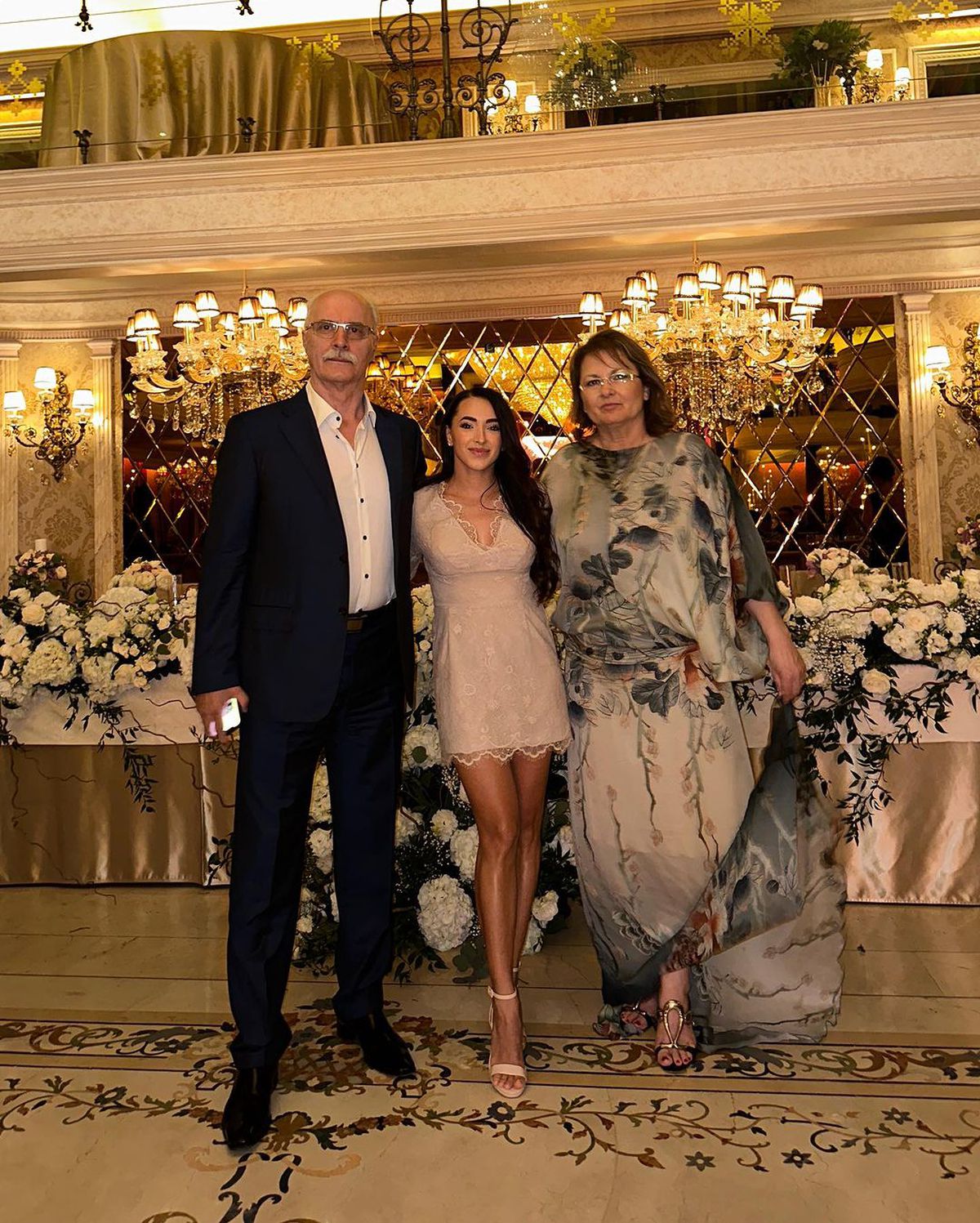 Campioanele la gimnastică au făcut furori la nunta Sandrei Izbașa! Octavian Bellu și Mariana Bitang nu au lipsit de la eveniment