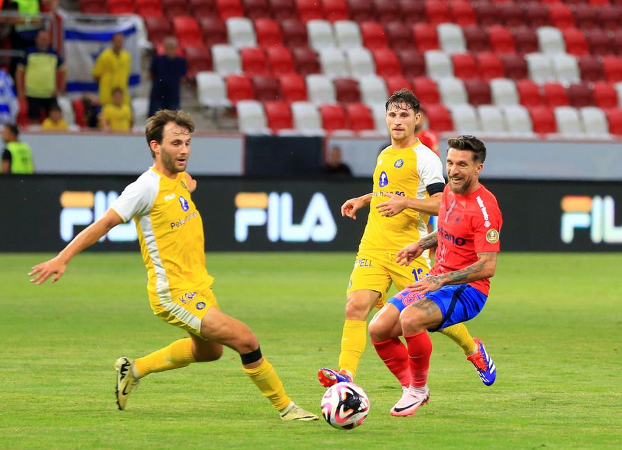 10 detalii observate de pe stadion la Maccabi Tel Aviv - FCSB » La un pas de bătaie după fluierul de final: „Ai văzut ce-a făcut?! Ai văzut?!”