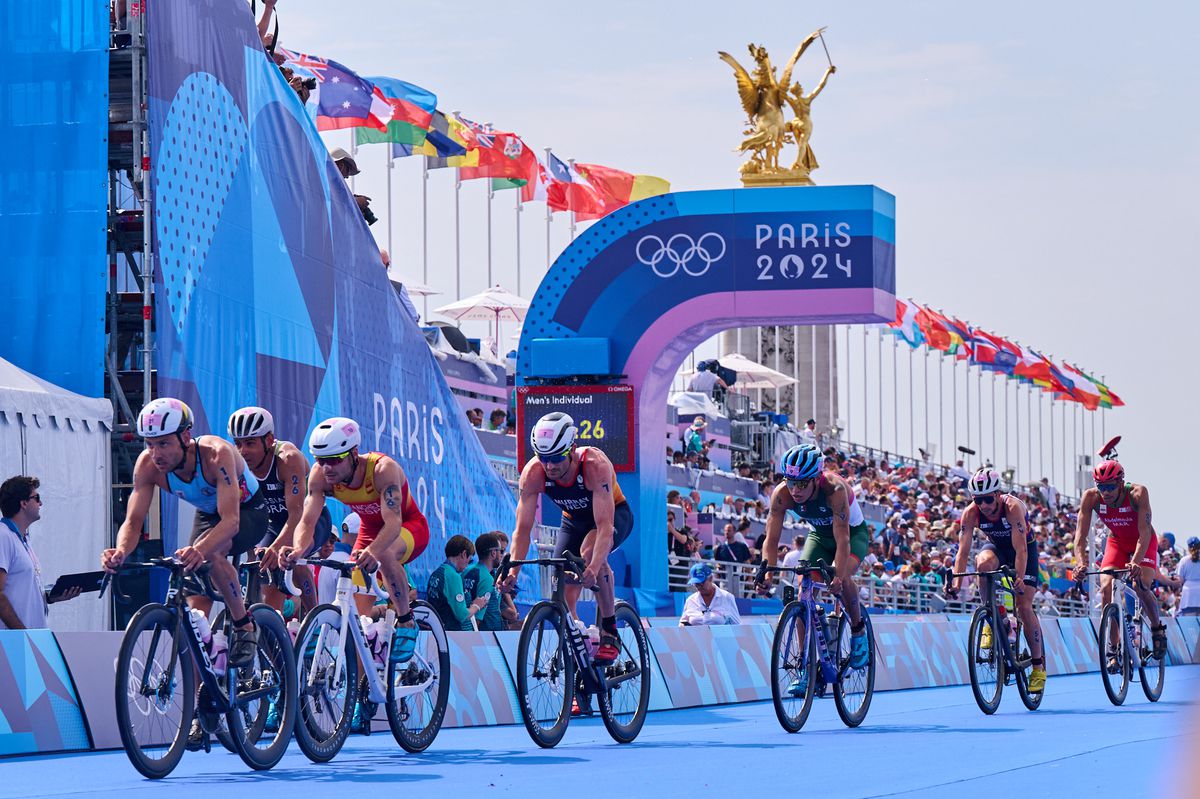 Imagini superbe surprinse de fotoreporterul GSP la finala de la triatlon » Cine a câștigat medaliile + Felix Duchampt (România) - locul 50