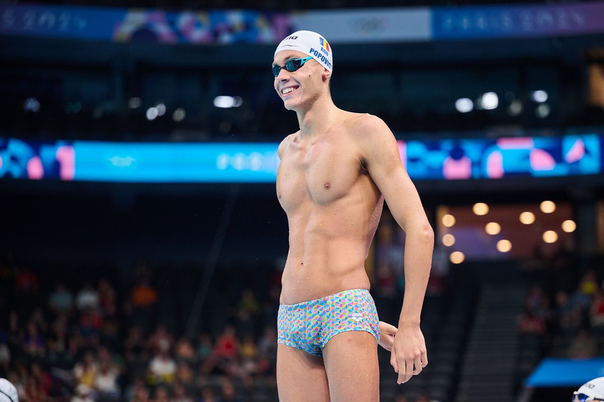 David Popovici, un an rapid de aur » Pentru a doua oară Sportivul Anului: „Întotdeauna a fost o dorință arzătoare în mine să fiu pe cea mai înaltă treaptă a podiumului”