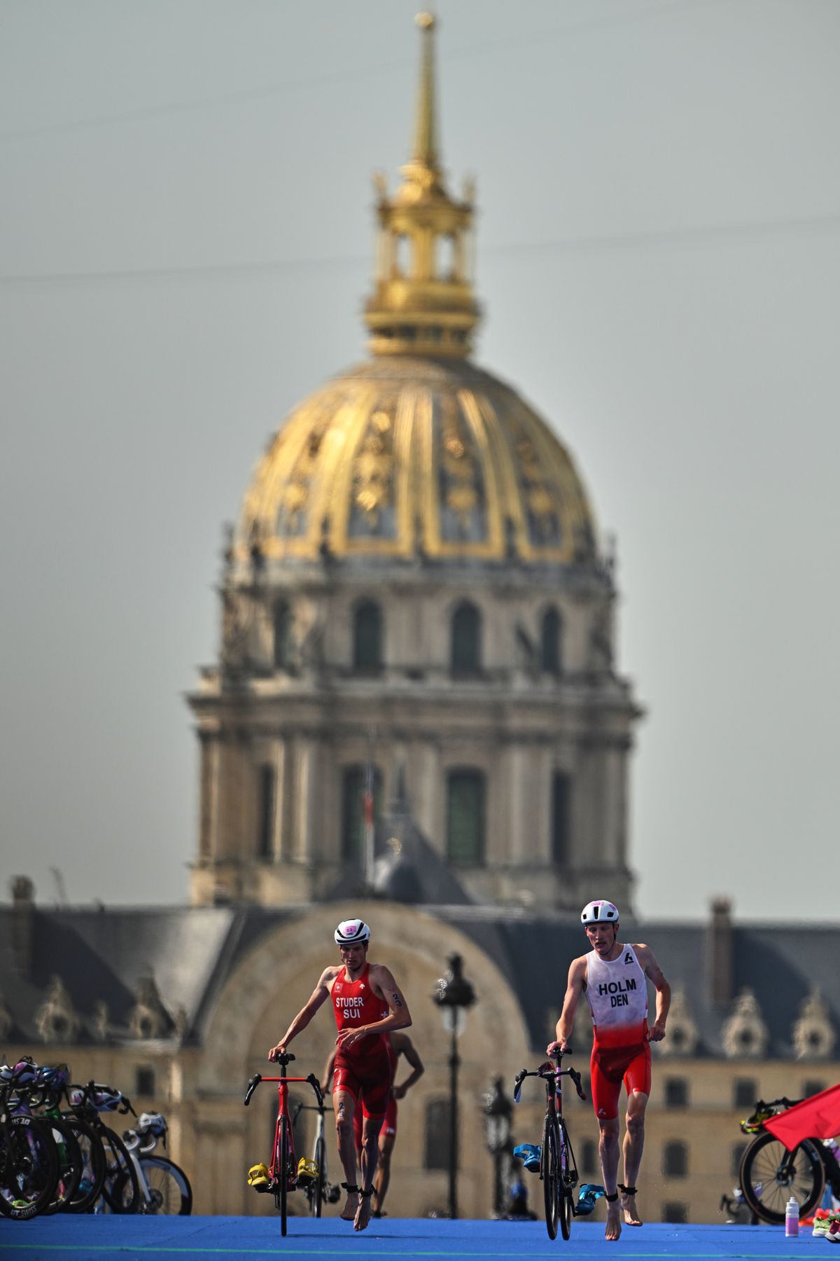 Imagini superbe surprinse de fotoreporterul GSP la finala de la triatlon » Cine a câștigat medaliile + Felix Duchampt (România) - locul 50