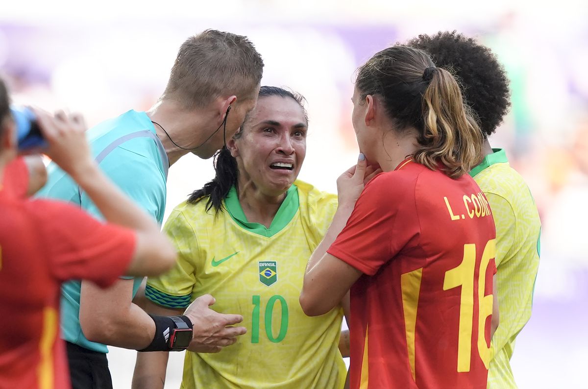 Momentul faultului criminal comis de Marta în Brazilia - Spania 0-2