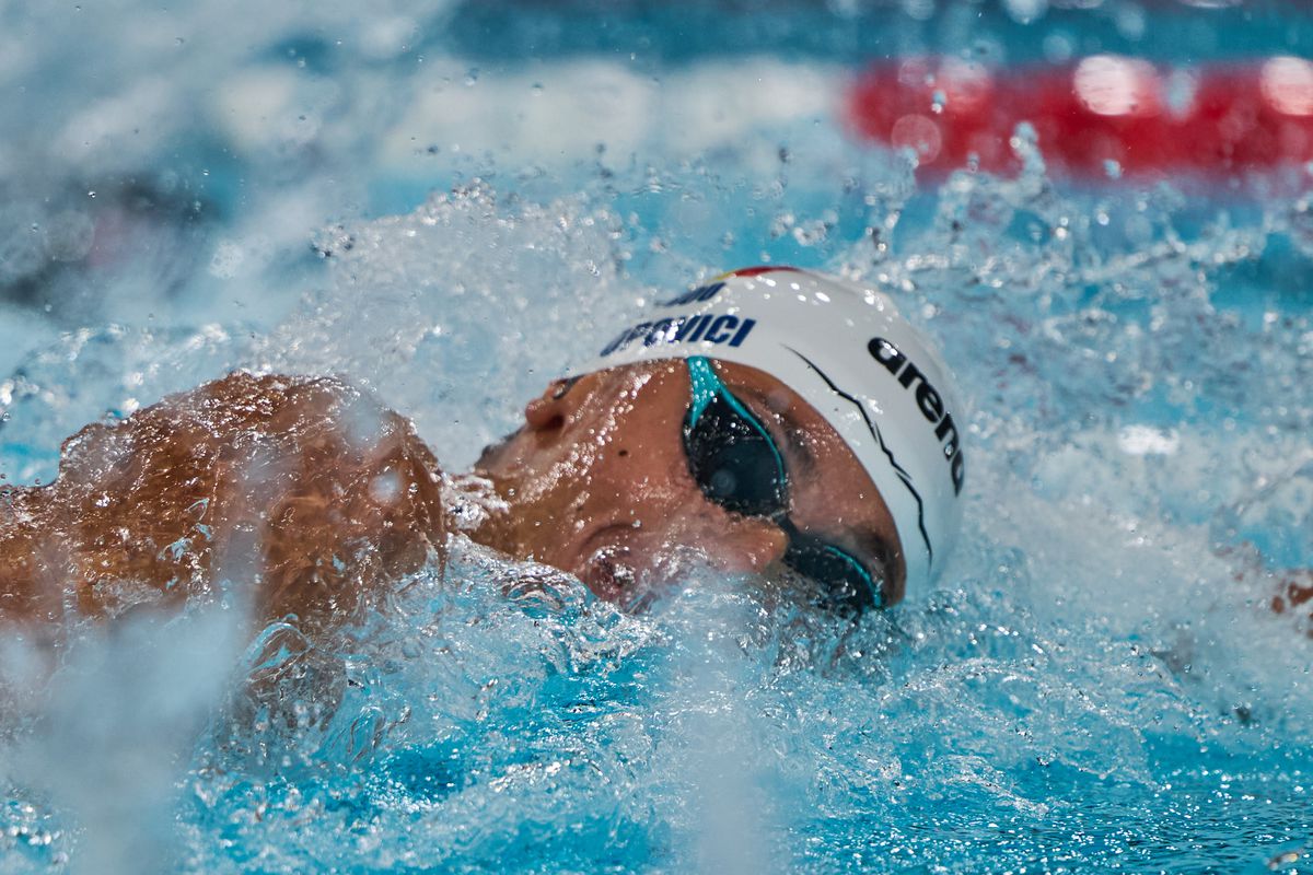 David Popovici, un an rapid de aur » Pentru a doua oară Sportivul Anului: „Întotdeauna a fost o dorință arzătoare în mine să fiu pe cea mai înaltă treaptă a podiumului”