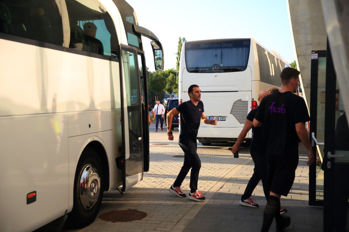 10 detalii observate de pe stadion la Maccabi Tel Aviv - FCSB » La un pas de bătaie după fluierul de final: „Ai văzut ce-a făcut?! Ai văzut?!”