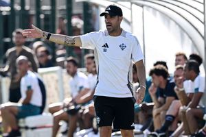 Efect de domino după plecarea lui Ancelotti: două nume de la Real Madrid, vehiculate pentru a-l înlocui pe Fabregas la Como