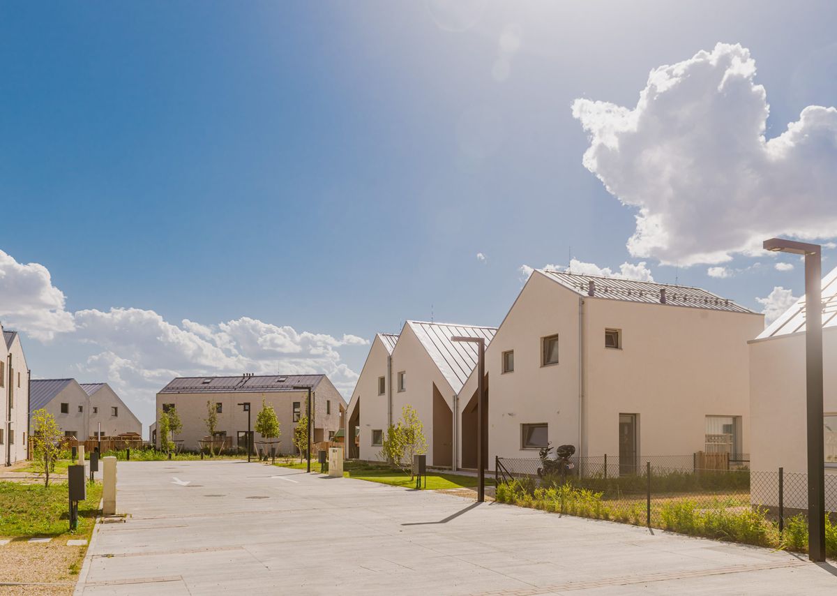 Aici a investit David Popovici! » Cum arată casele din ansamblul rezidențial și cât costă