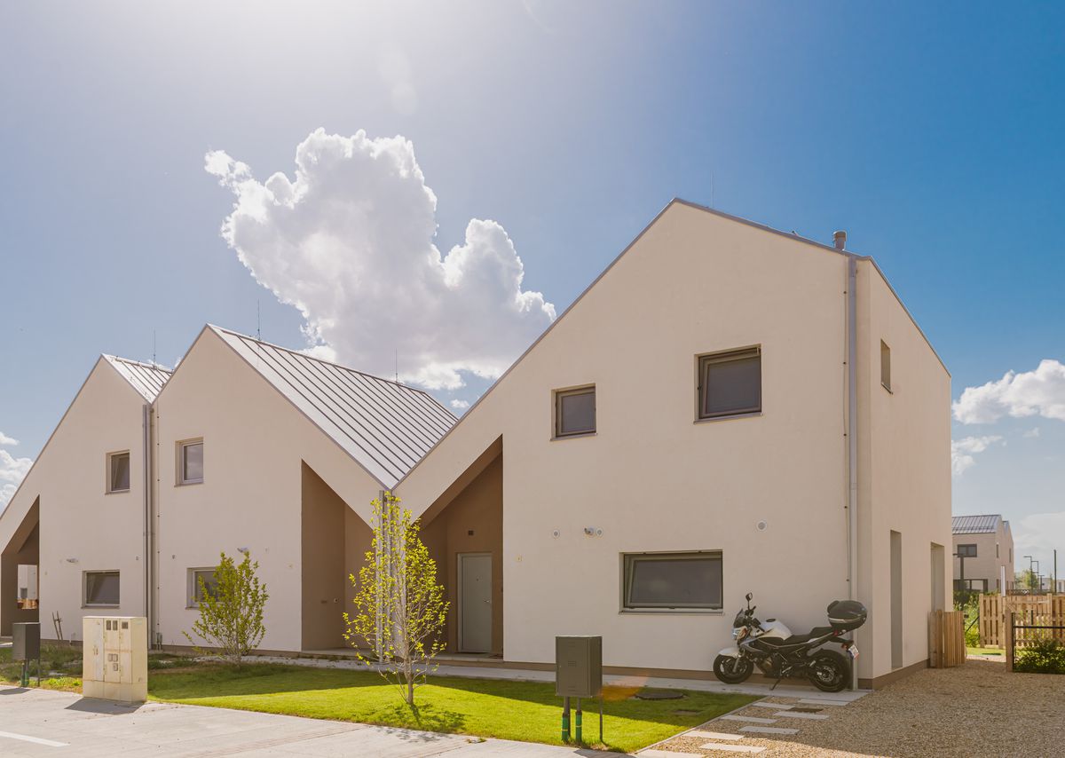 Aici a investit David Popovici! » Cum arată casele din ansamblul rezidențial și cât costă