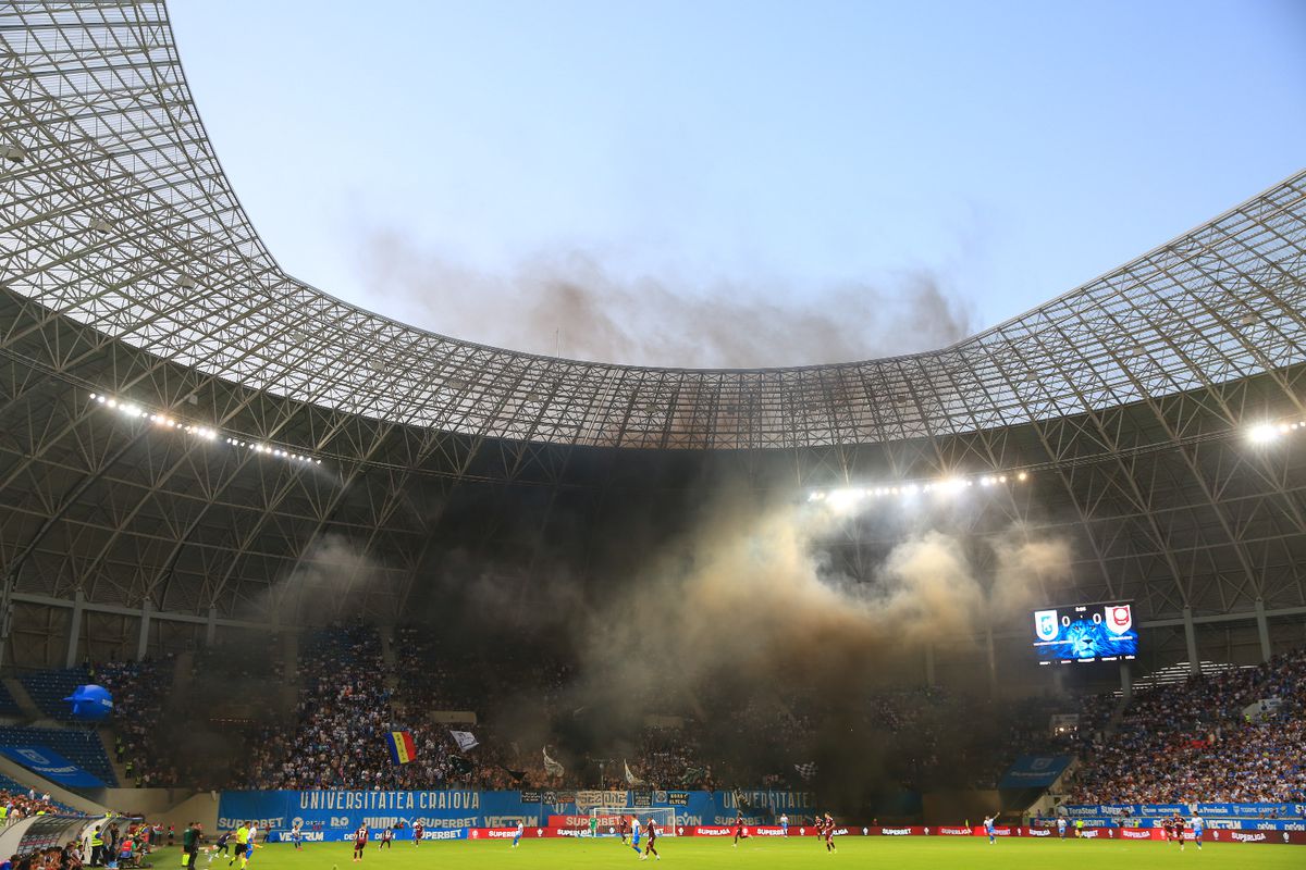 Au dat „foc” la peluză înainte de Craiova - Sarajevo