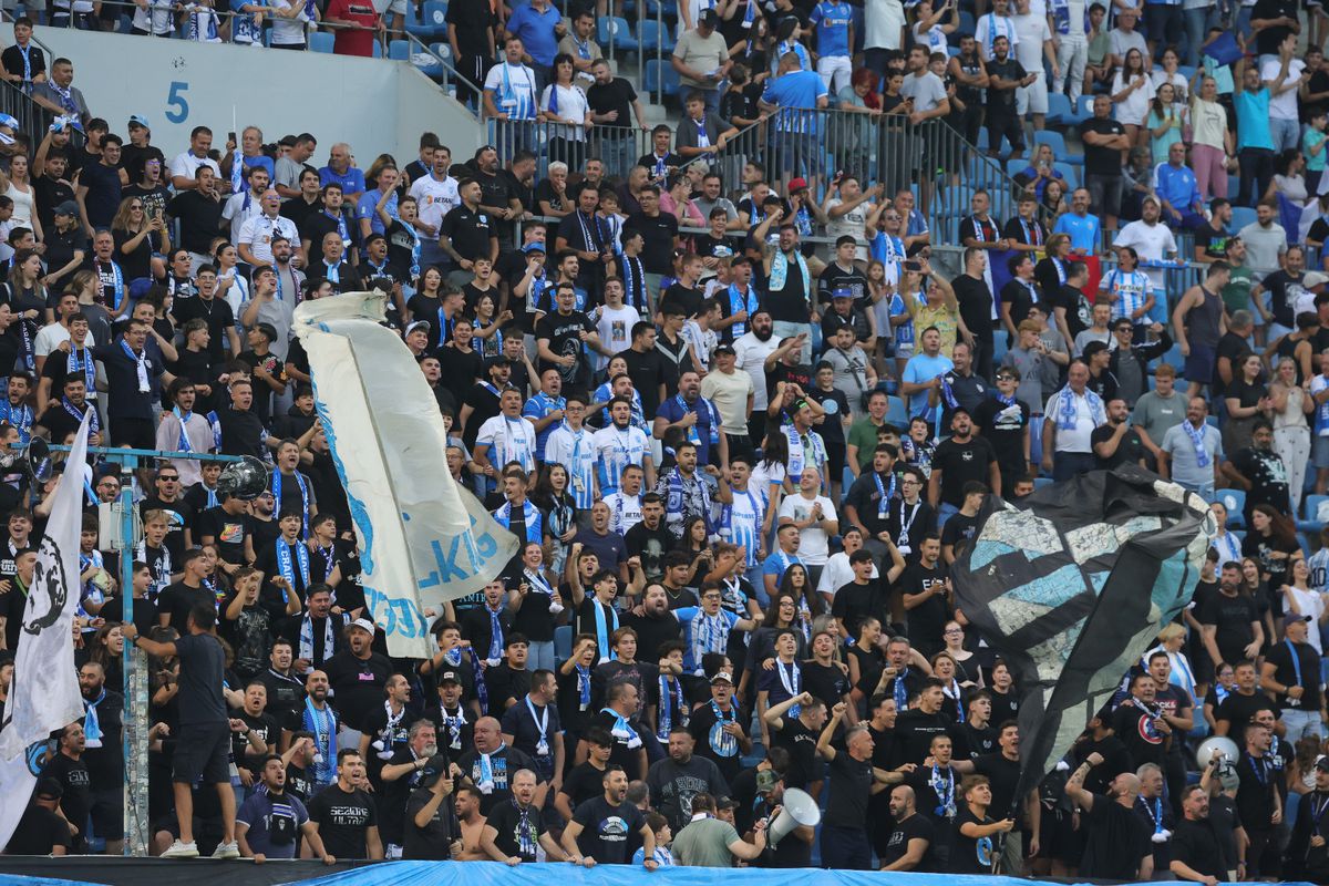 Atmosferă fabuloasă la Craiova - Sarajevo