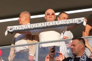 Emil Boc, fan declarat al lui U Cluj, a avut un mesaj pentru rivalii din Gruia după umilința din Suedia: „Aș vrea să transmit echipei CFR faptul că...”