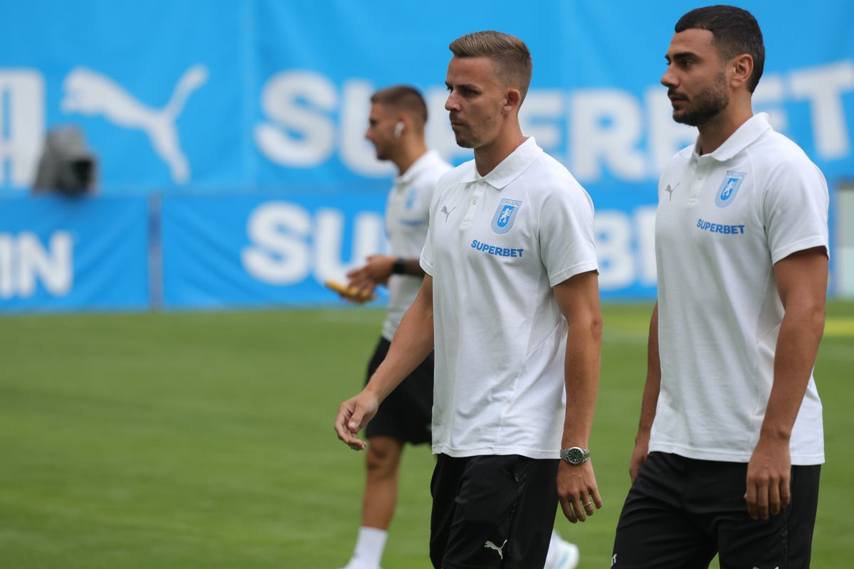 Imagini surprinse înainte de Craiova - FK Sarajevo: cum și-a mascat Cârțu operația + ce le-a uimit pe reprezentantele lui FK Sarajevo