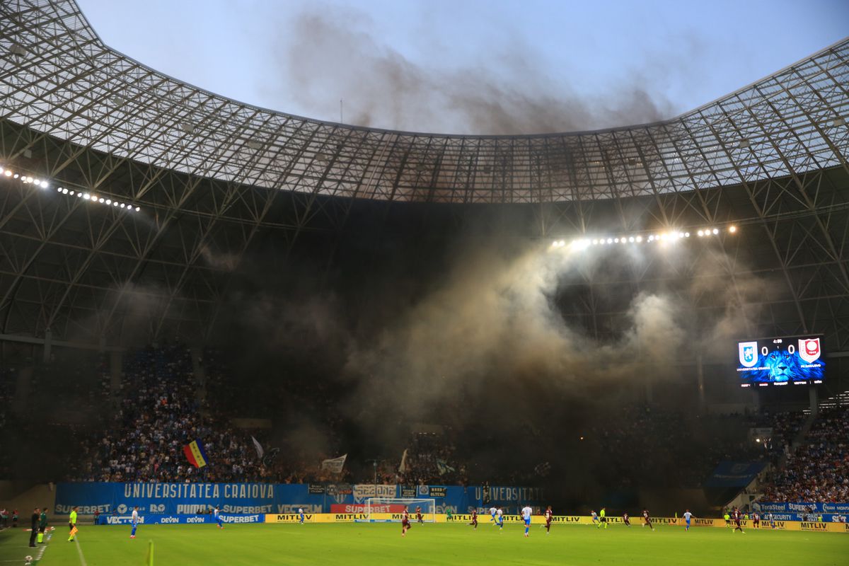 Au dat „foc” la peluză înainte de Craiova - Sarajevo