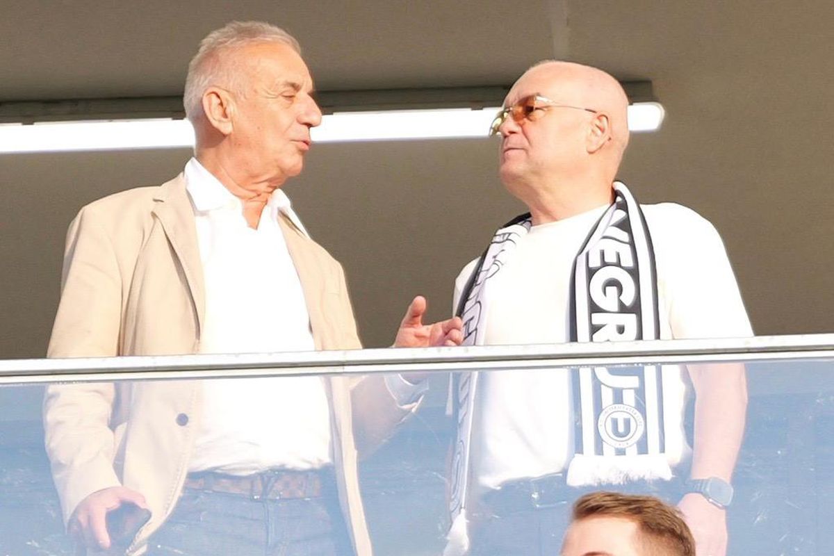 U Cluj - Ararat-Armenia, imagini din startul partidei // Scenografie specială + Emil Boc, în tribune // foto: Andrei Furnigă (GSP)