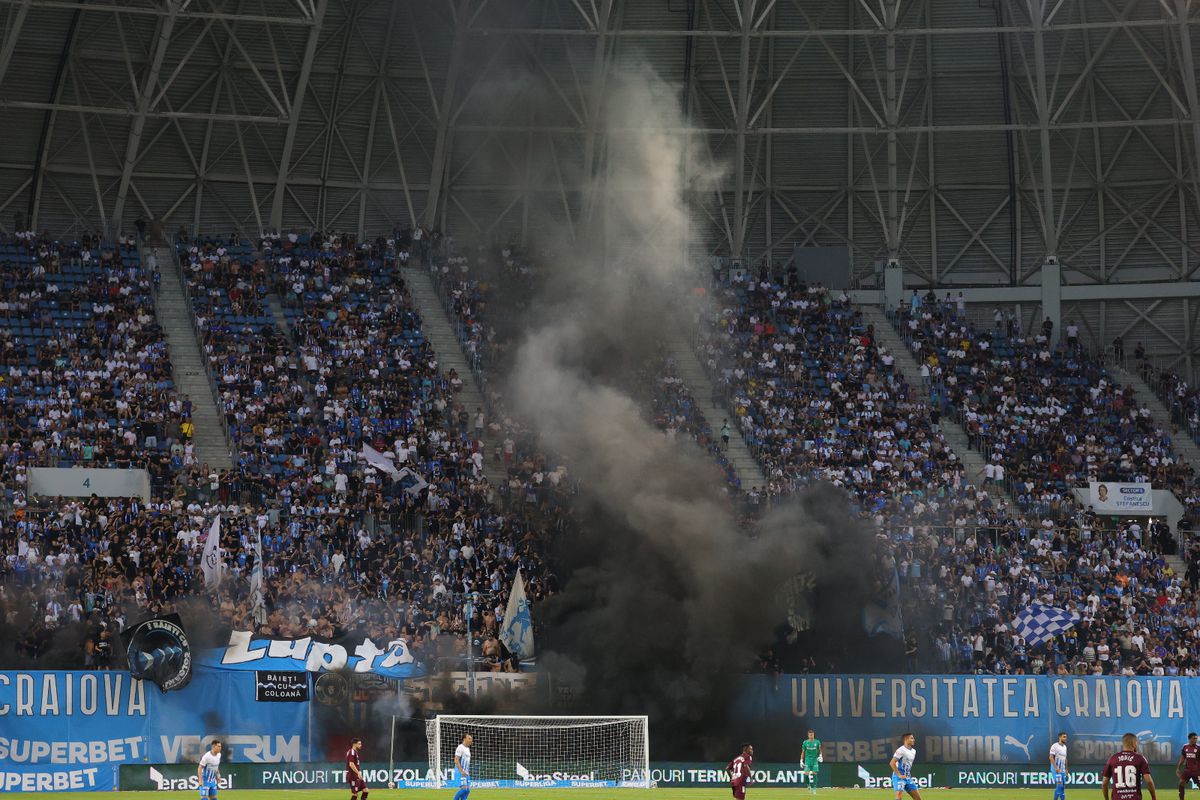Au dat „foc” la peluză înainte de Craiova - Sarajevo