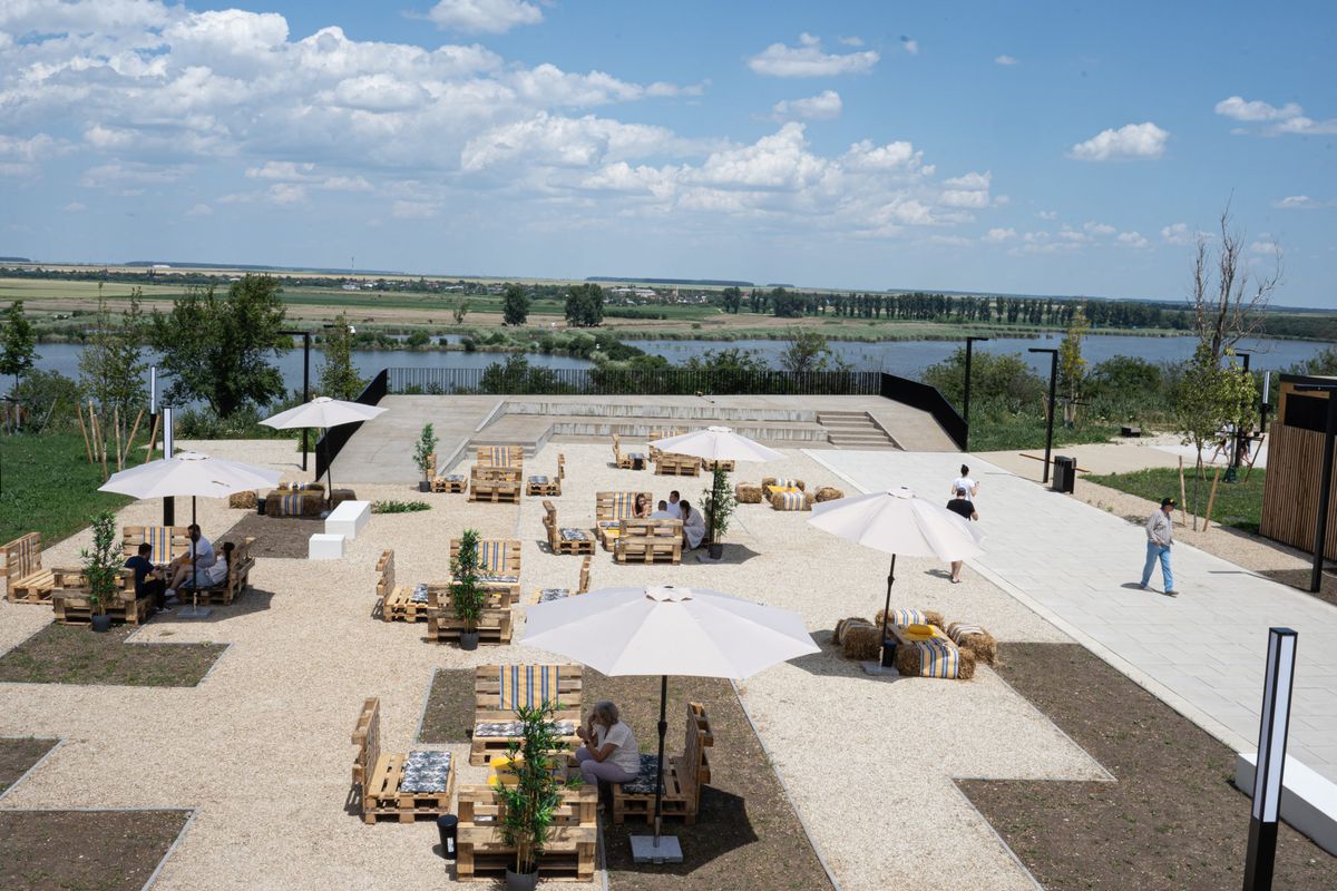 Aici a investit David Popovici! » Cum arată casele din ansamblul rezidențial și cât costă