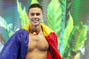 David Popovici, AUR și la 100 de metri liber! Este UNIC în istoria natației!
