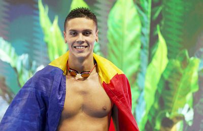 David Popovici, AUR și la 100 de metri liber! Este UNIC în istoria natației!