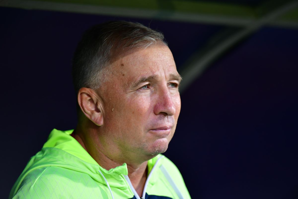 „Lugano ne-a dominat total” » Dan Petrescu, fair-play la capătul unei seri memorabile. Apoi, a acuzat FCSB de sabotaj la transfer: „A picat!”