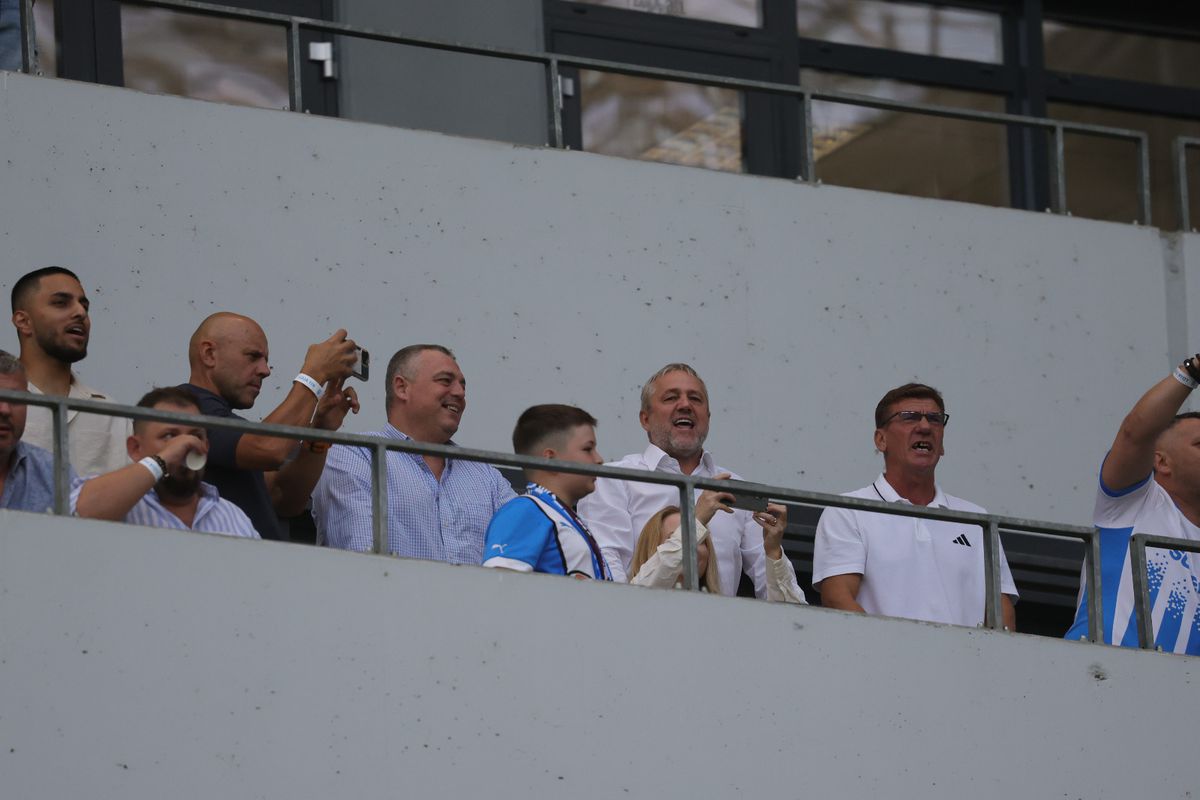 Atmosferă fabuloasă la Craiova - Sarajevo