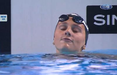 A scăpat o înjurătură pe live, imediat după recordul stabilit la Mondialele din Singapore » Vânează performanța imposibilă a lui Phelps