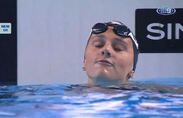 A scăpat o înjurătură pe live, imediat după recordul stabilit la Mondialele din Singapore » Vânează performanța imposibilă a lui Phelps