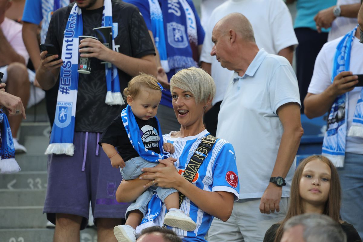 Atmosferă fabuloasă la Craiova - Sarajevo