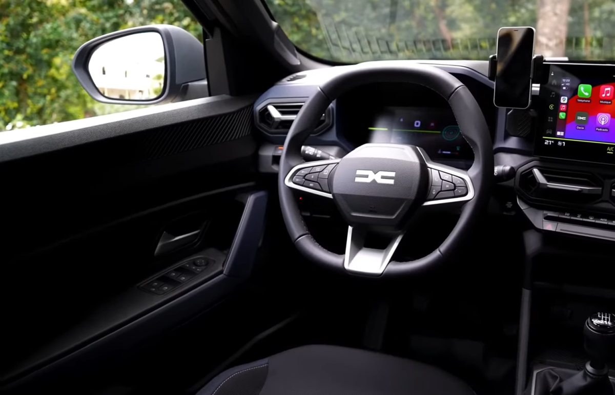 Americanii au văzut cum arată noul model Dacia și au remarcat: „Nu e o coincidență”