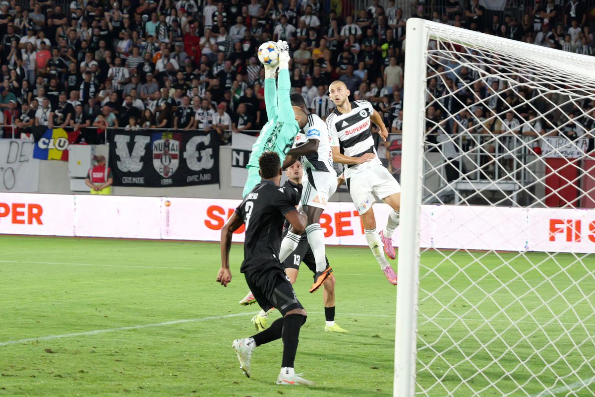 Jucătorul lui U Cluj și-a exprimat frustrarea după eliminarea din Conference League + ce întrebau pe tunel jucătorii lui Ararat