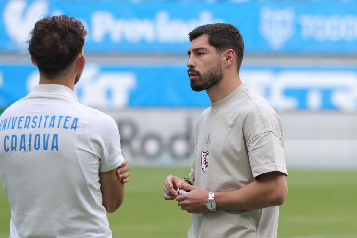 Imagini surprinse înainte de Craiova - FK Sarajevo: cum și-a mascat Cârțu operația + ce le-a uimit pe reprezentantele lui FK Sarajevo