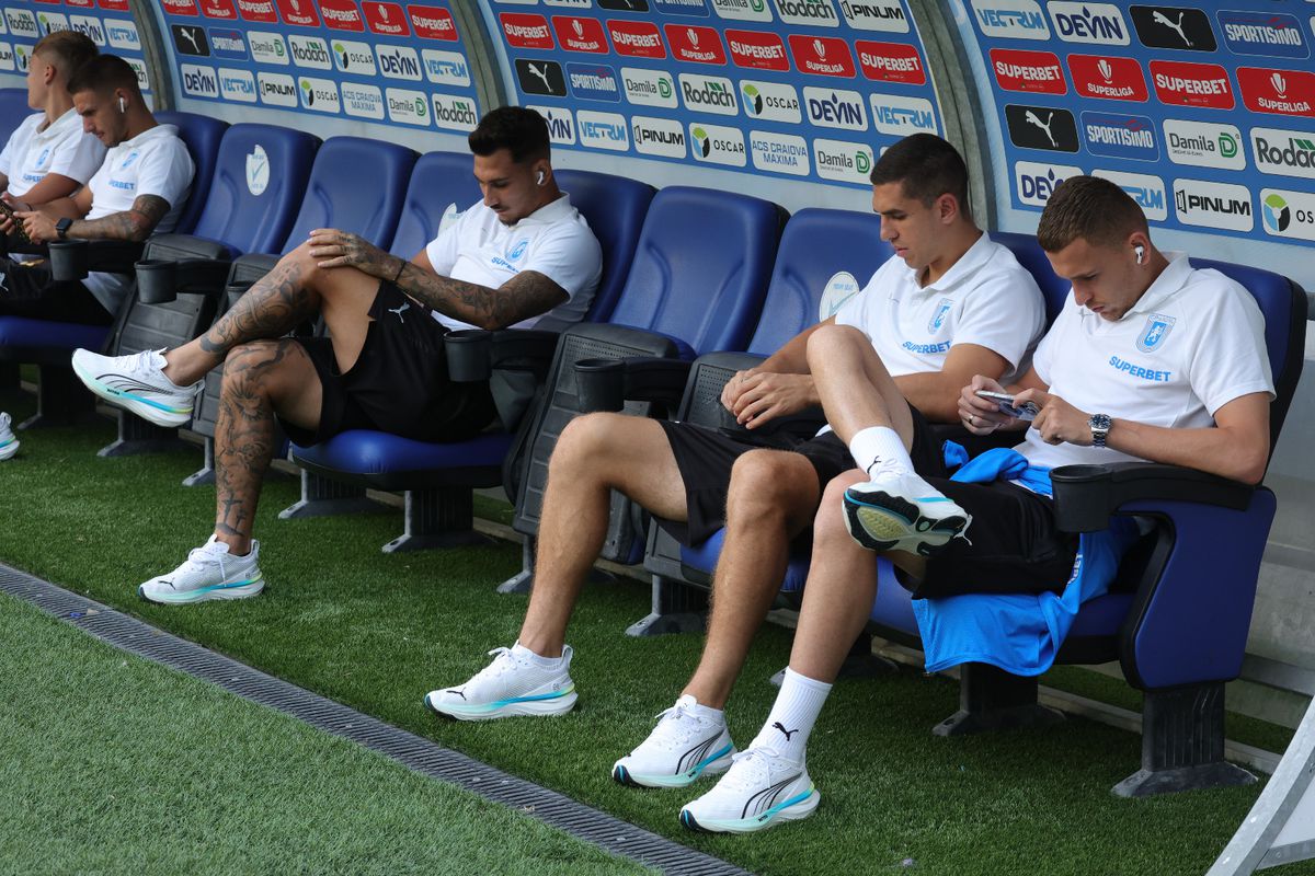 Imagini surprinse înainte de Craiova - FK Sarajevo: cum și-a mascat Cârțu operația + ce le-a uimit pe reprezentantele lui FK Sarajevo