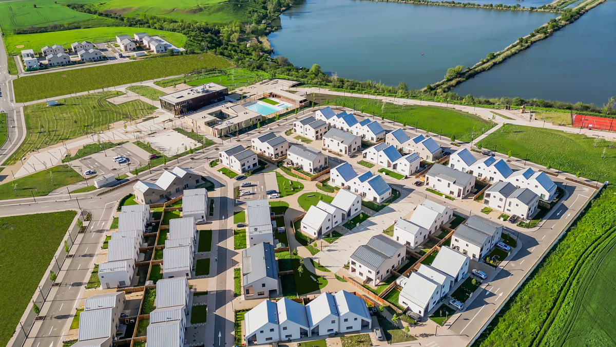 Aici a investit David Popovici! » Cum arată casele din ansamblul rezidențial și cât costă