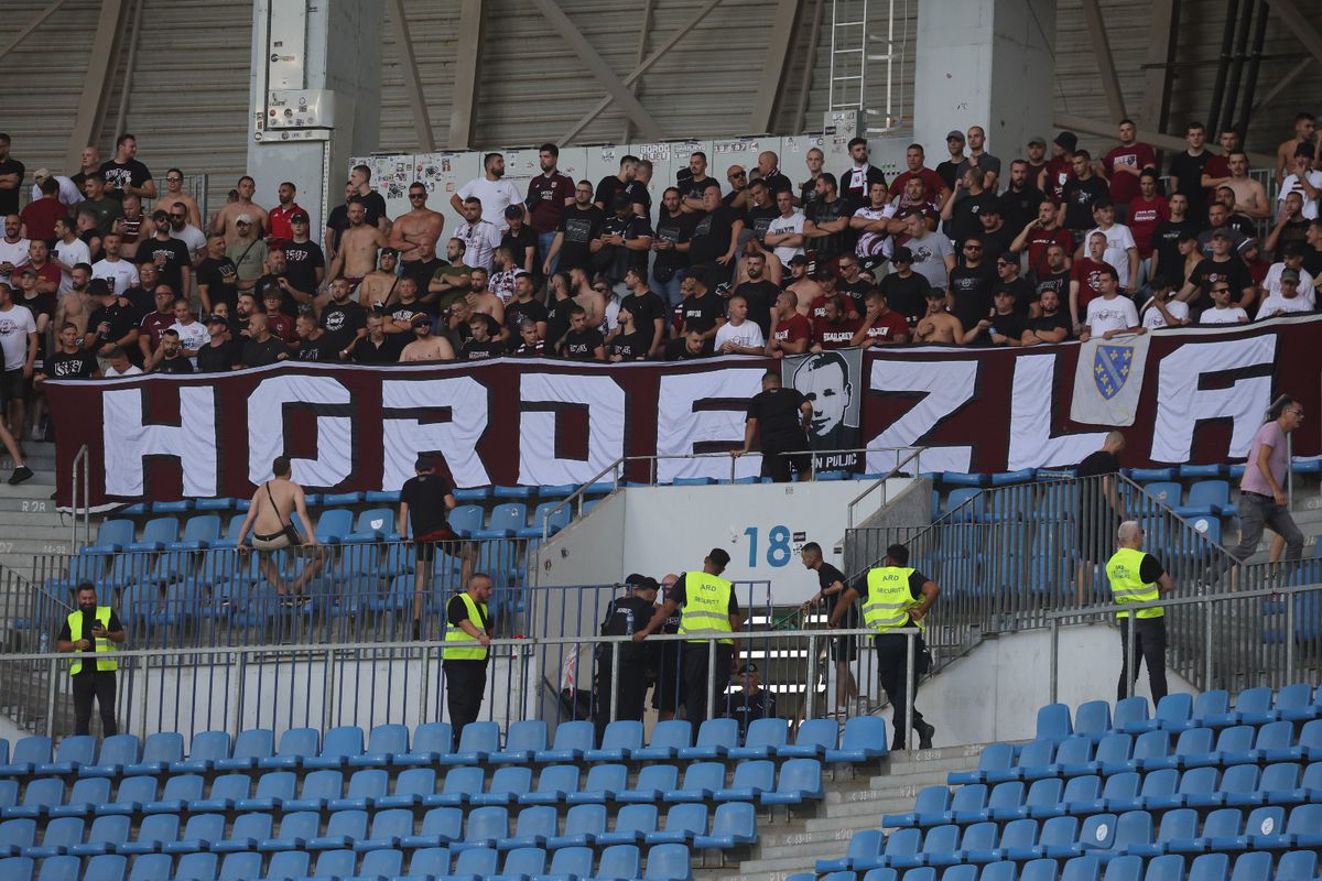 Atmosferă fabuloasă la Craiova - Sarajevo