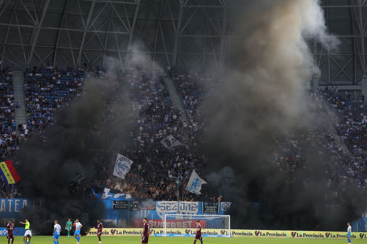 Au dat „foc” la peluză înainte de Craiova - Sarajevo