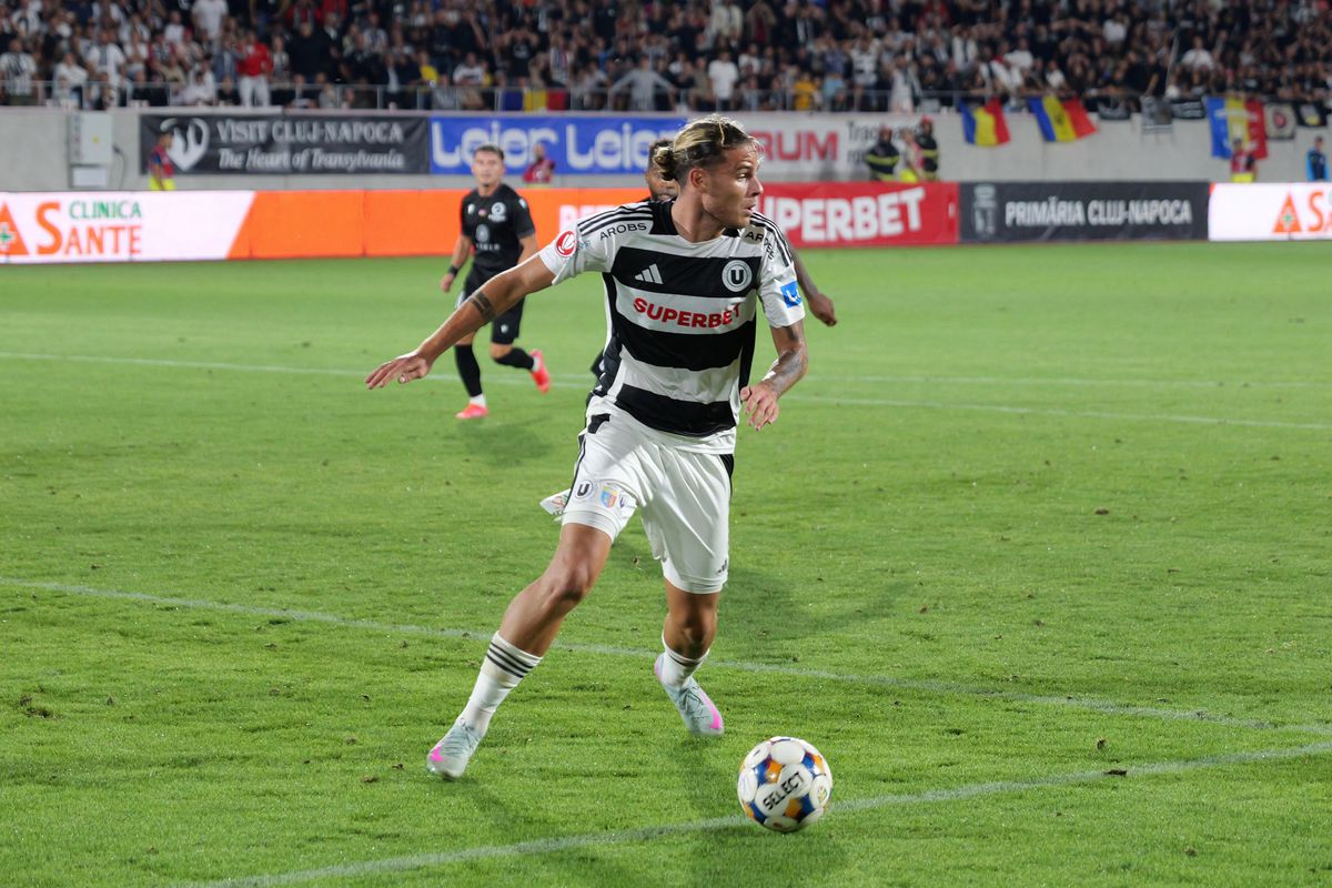 Sabău a certat conducerea, după ce l-au scos armenii din Conference: „Încerc să explic pentru cine știe să citească”